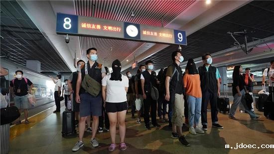 涉案金额4亿 沪警方侦破特大侵权假冒案